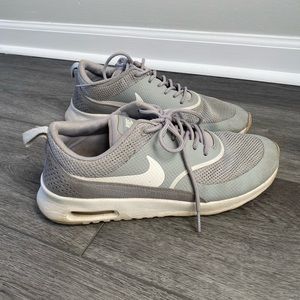 Gray Nike Thea Air Max tennis shoes sz 9